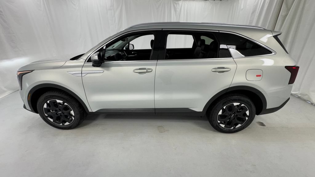 New 2026 Kia Sorento S AWD/4WD image 6