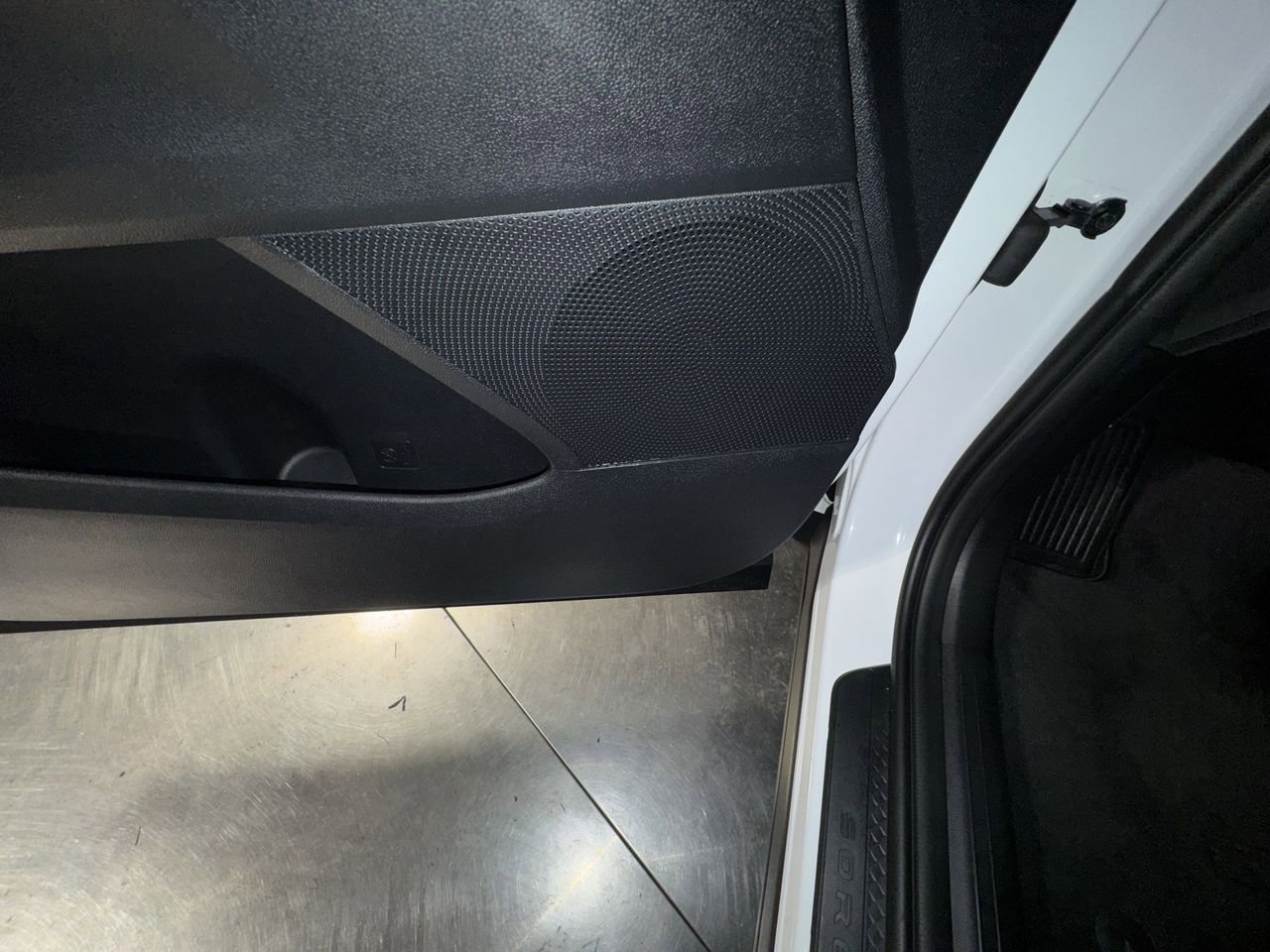 Certified 2024 Kia Sorento X-Line EX image 21