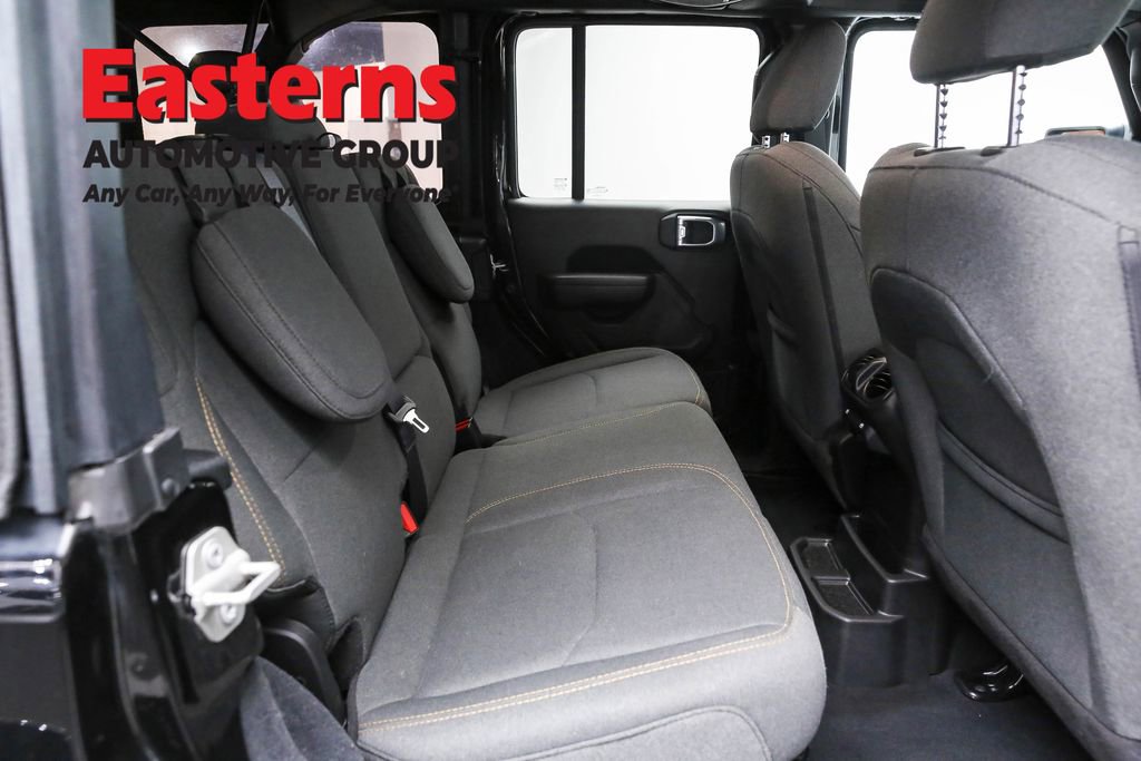 Used 2024 Jeep Wrangler Unlimited AWD/4WD image 26