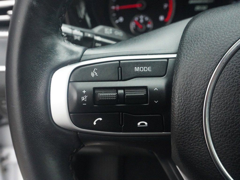 Used 2023 Kia K5 GT-Line image 40