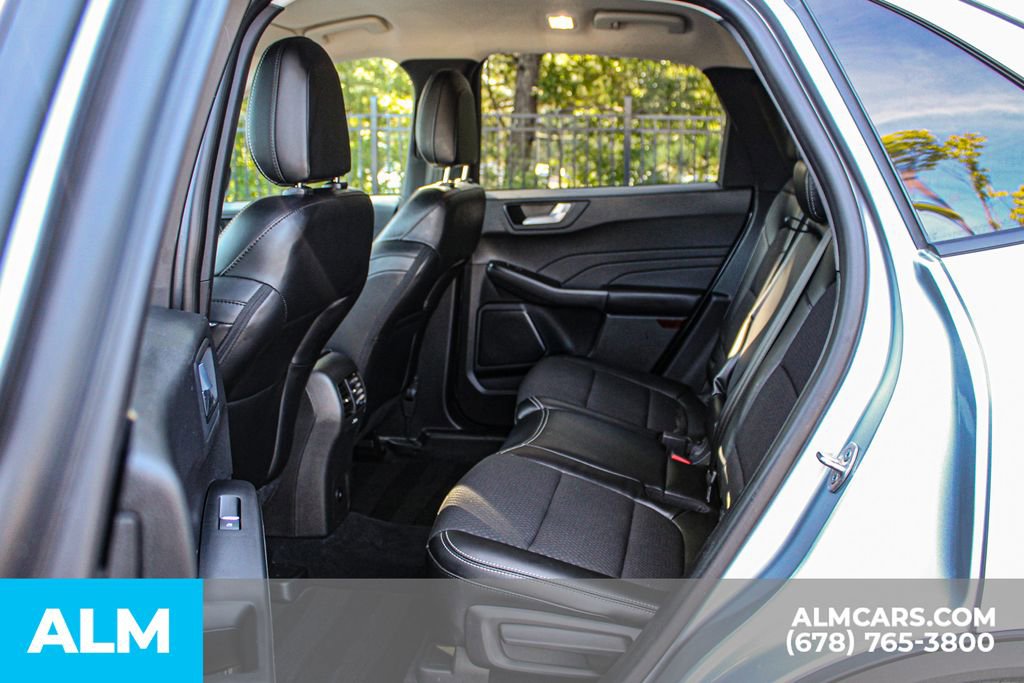 Used 2023 Ford Escape SE image 18