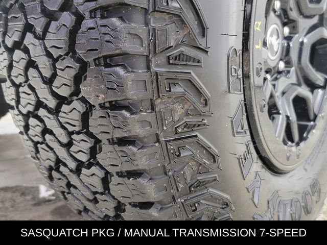 Used 2024 Ford Bronco Badlands w/ Sasquatch Package AWD/4WD image 11