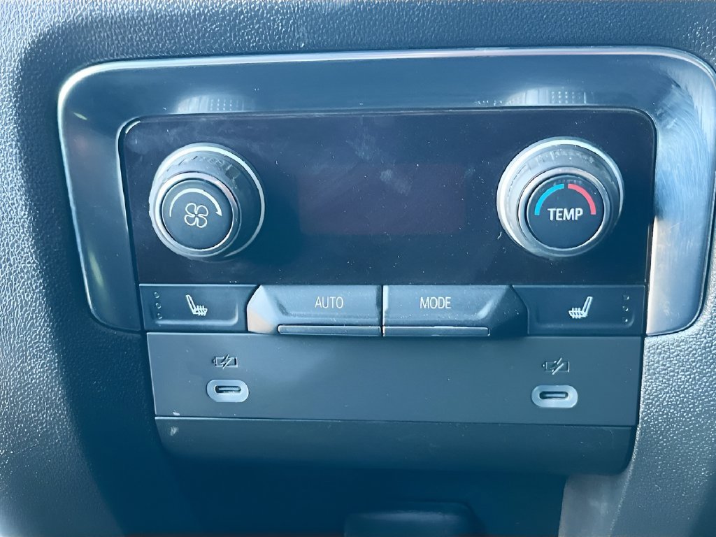 Used 2022 Chevrolet Tahoe High Country RWD image 26