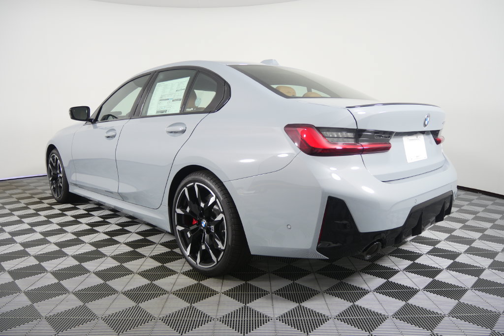 New 2026 BMW 330i Sedan w/ M Sport Package RWD image 6