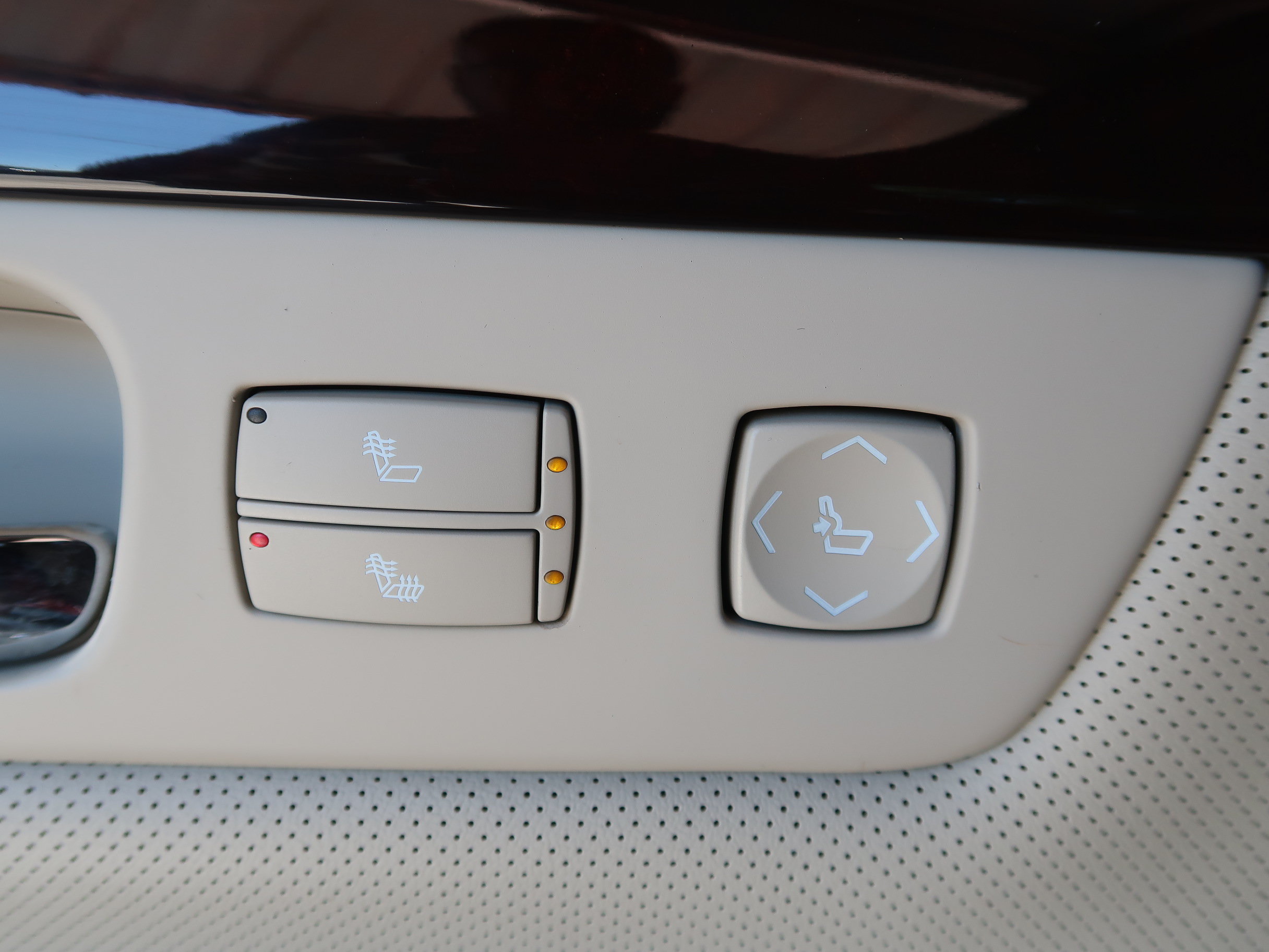 Used 2009 Cadillac DTS FWD image 37