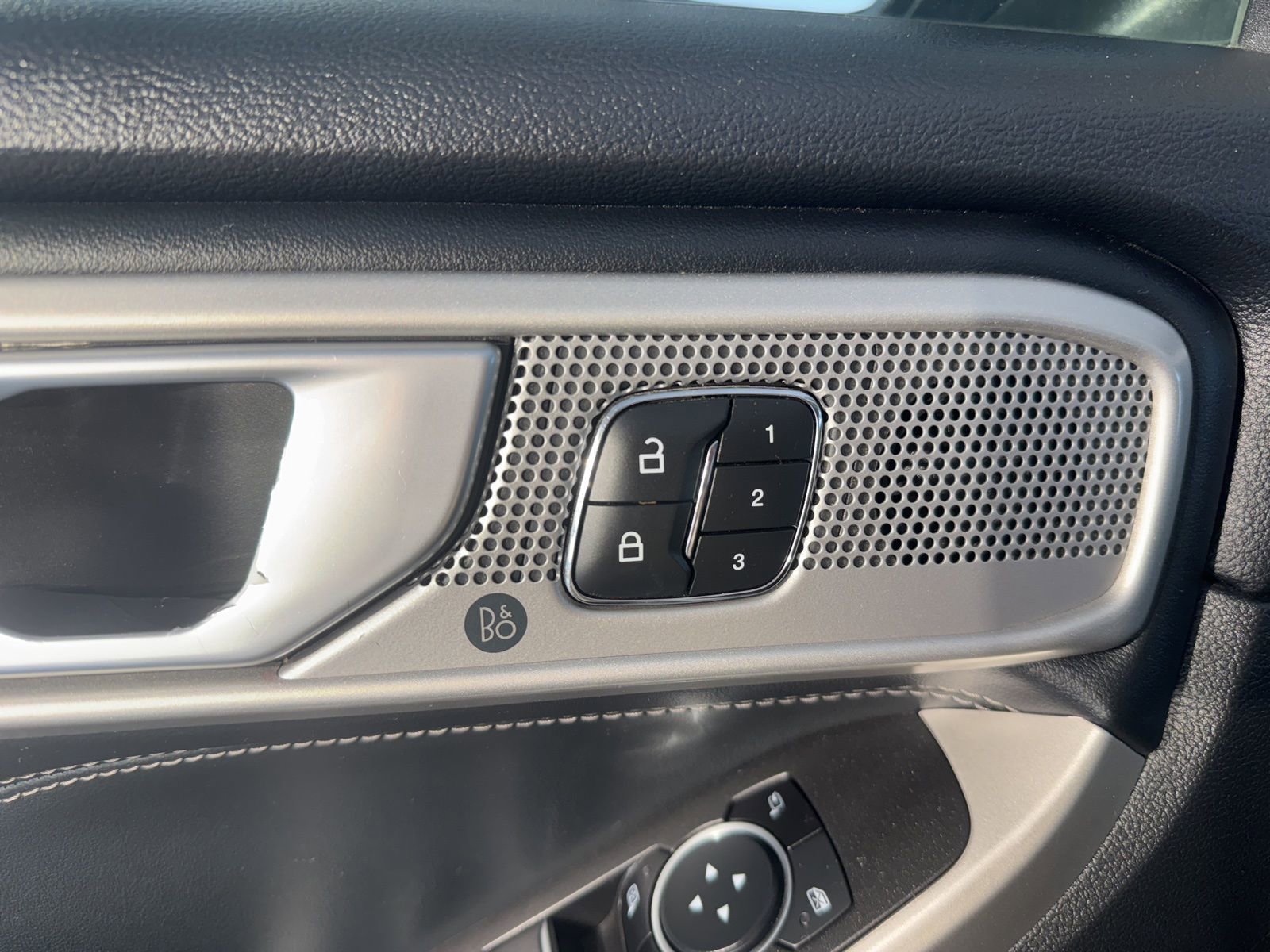 Used 2023 Ford Explorer Limited w/ Equipment Group 301A image 22