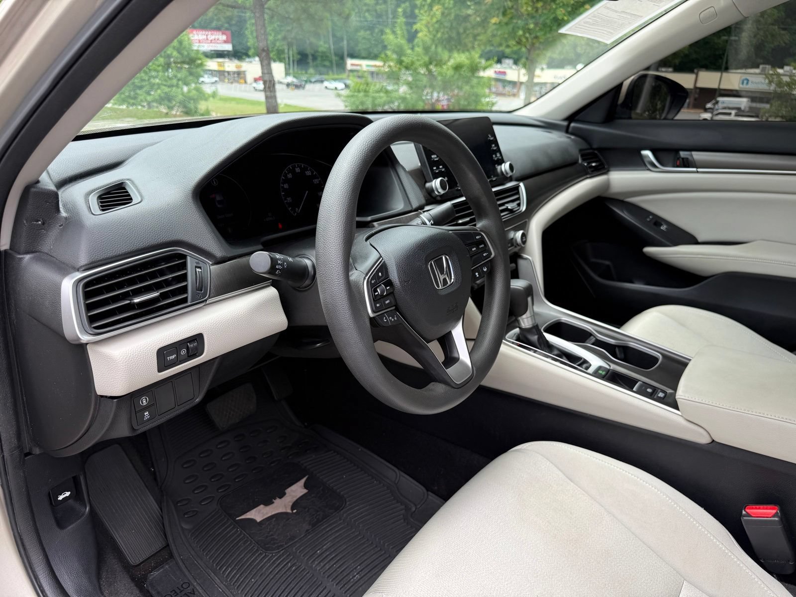 Used 2018 Honda Accord LX image 22