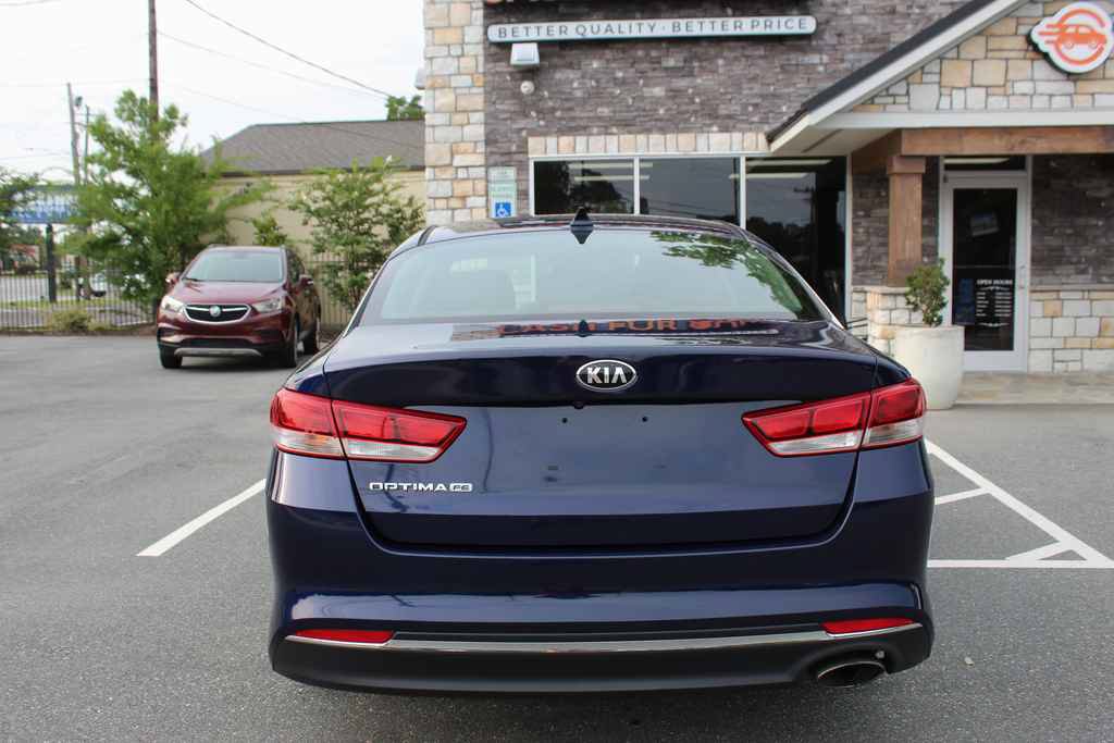 Used 2017 Kia Optima LX FWD image 6