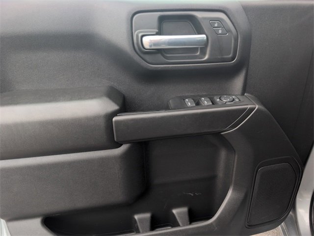 Used 2023 Chevrolet Silverado 1500 Custom image 15