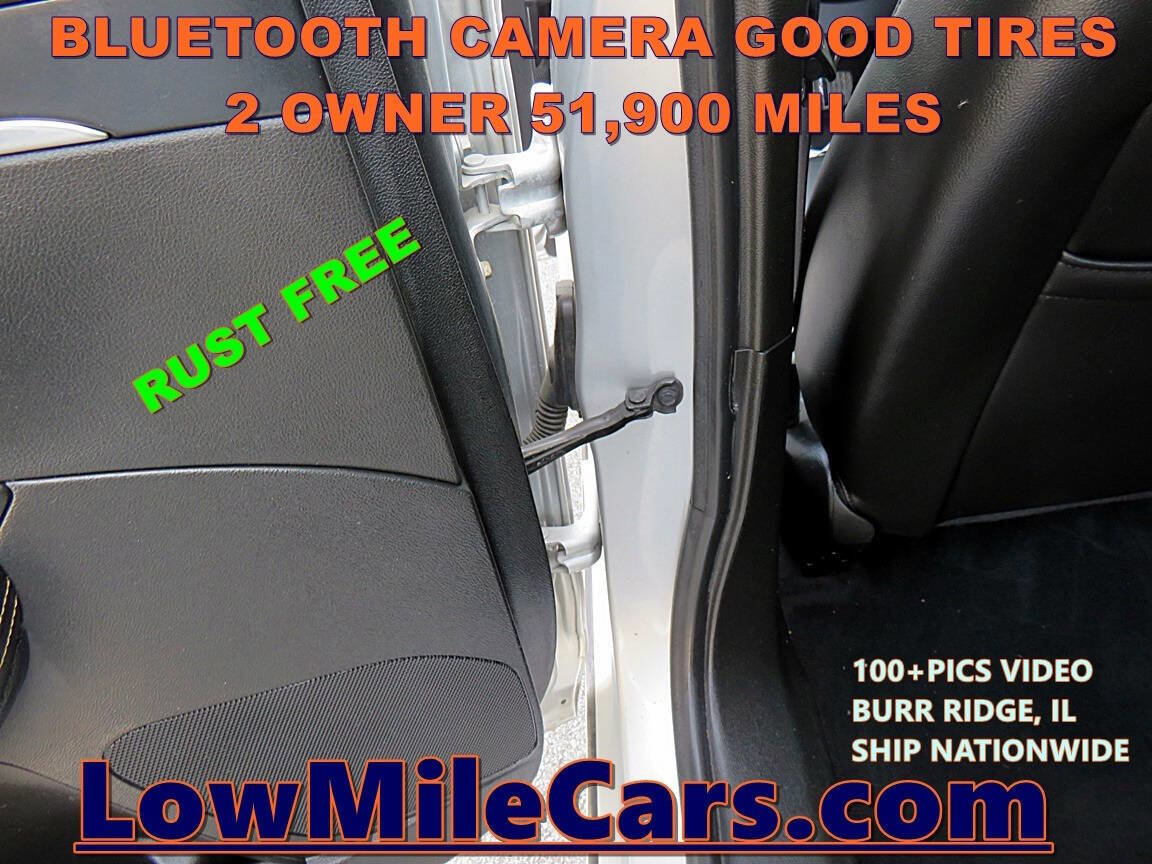 Used 2017 Chevrolet Impala LT w/ Convenience Package image 24