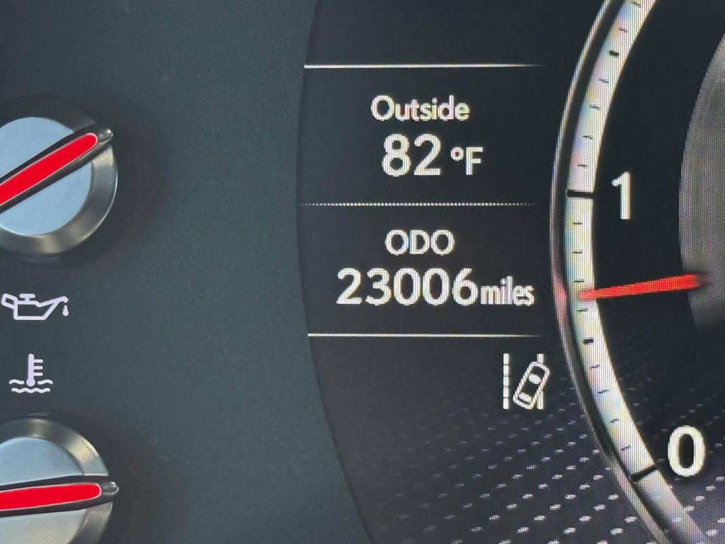 Used 2023 Lexus LX 600 F Sport w/ Accessory Package (Z1) AWD/4WD image 31