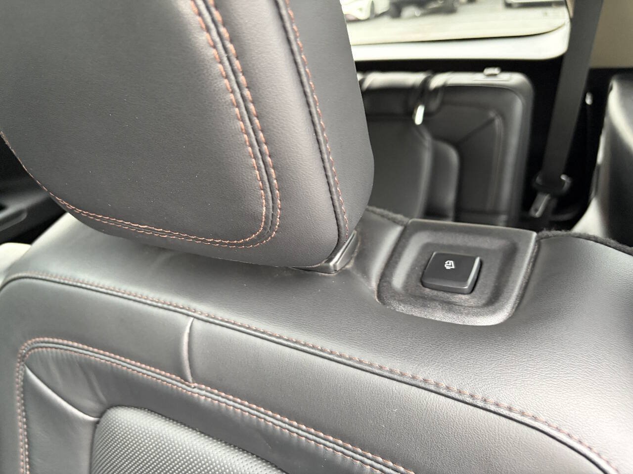 Used 2021 Lincoln Aviator Reserve w/ Elements Package Plus AWD/4WD image 36