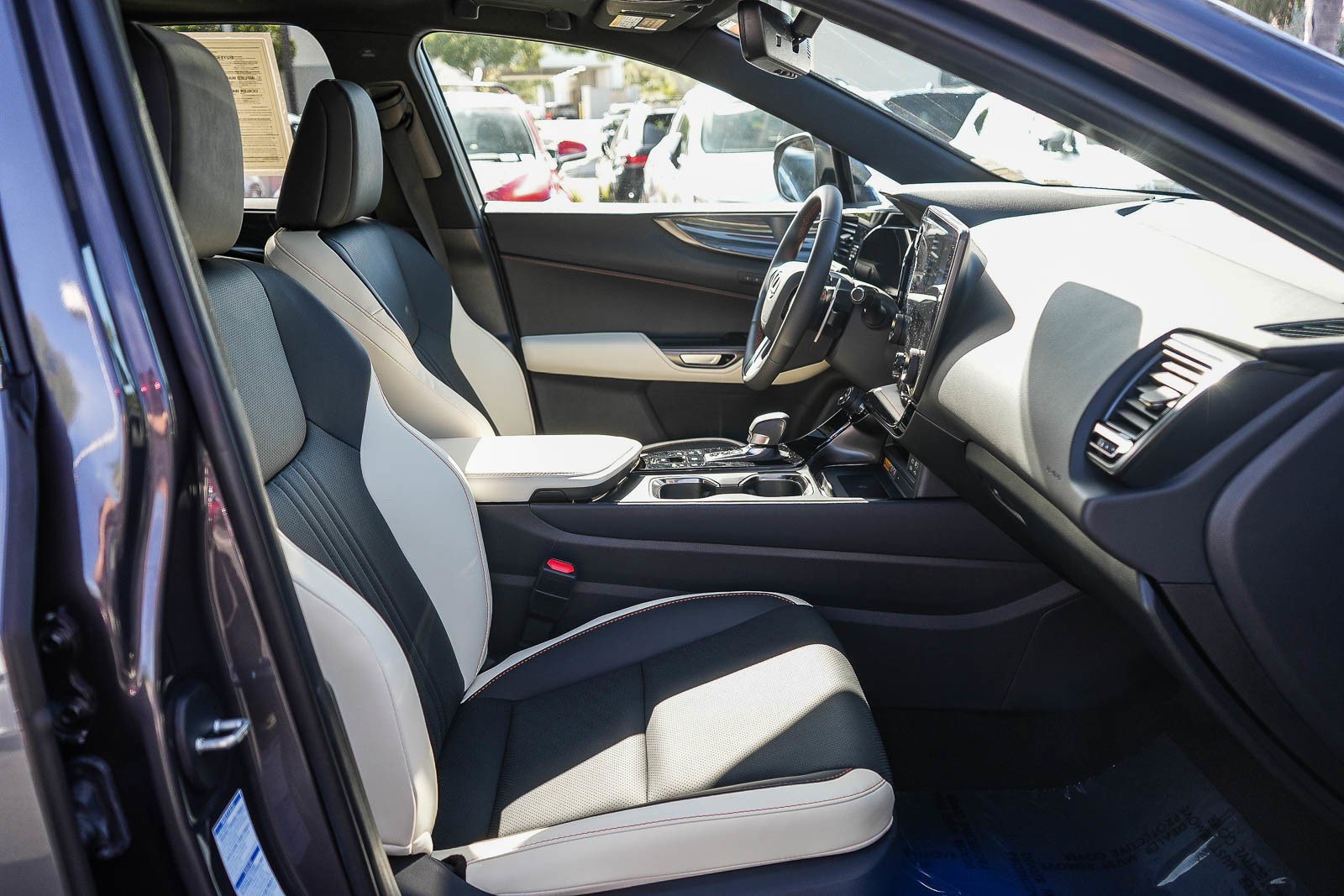 Used 2023 Lexus NX 350 AWD image 16