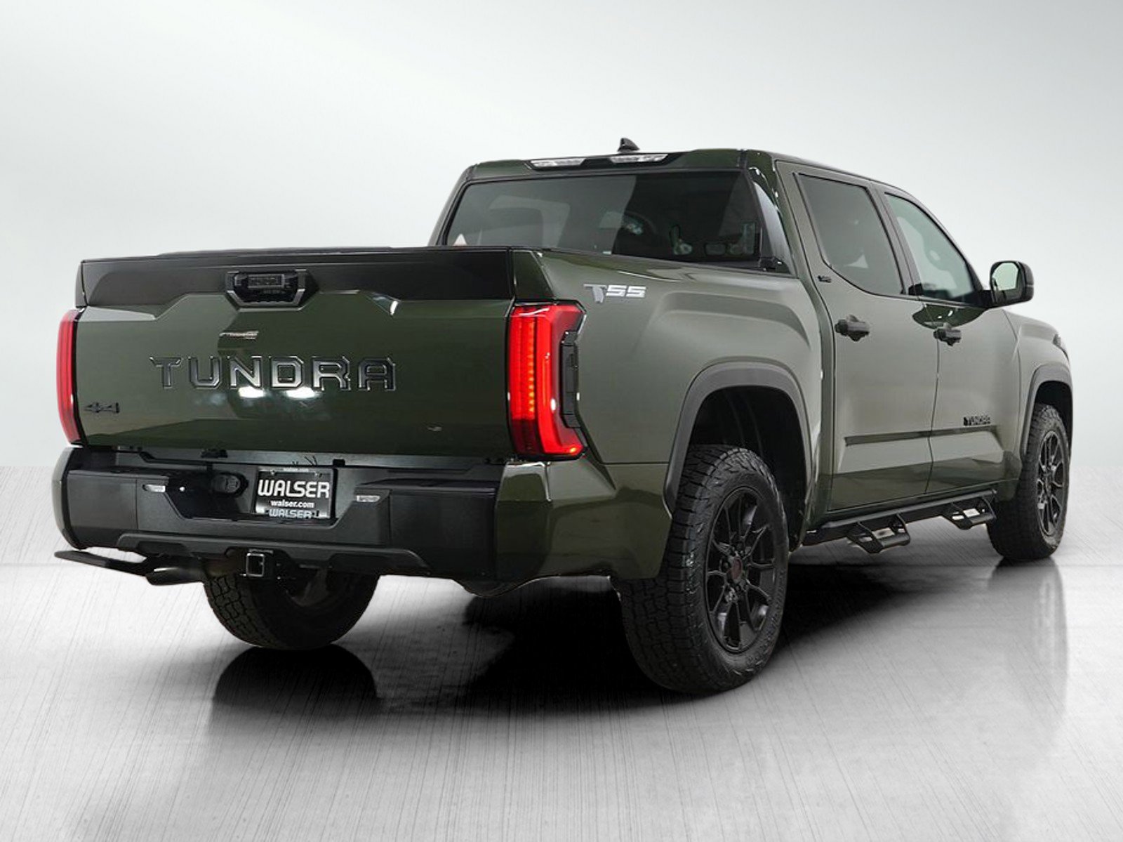 Used 2023 Toyota Tundra SR5 AWD/4WD image 5