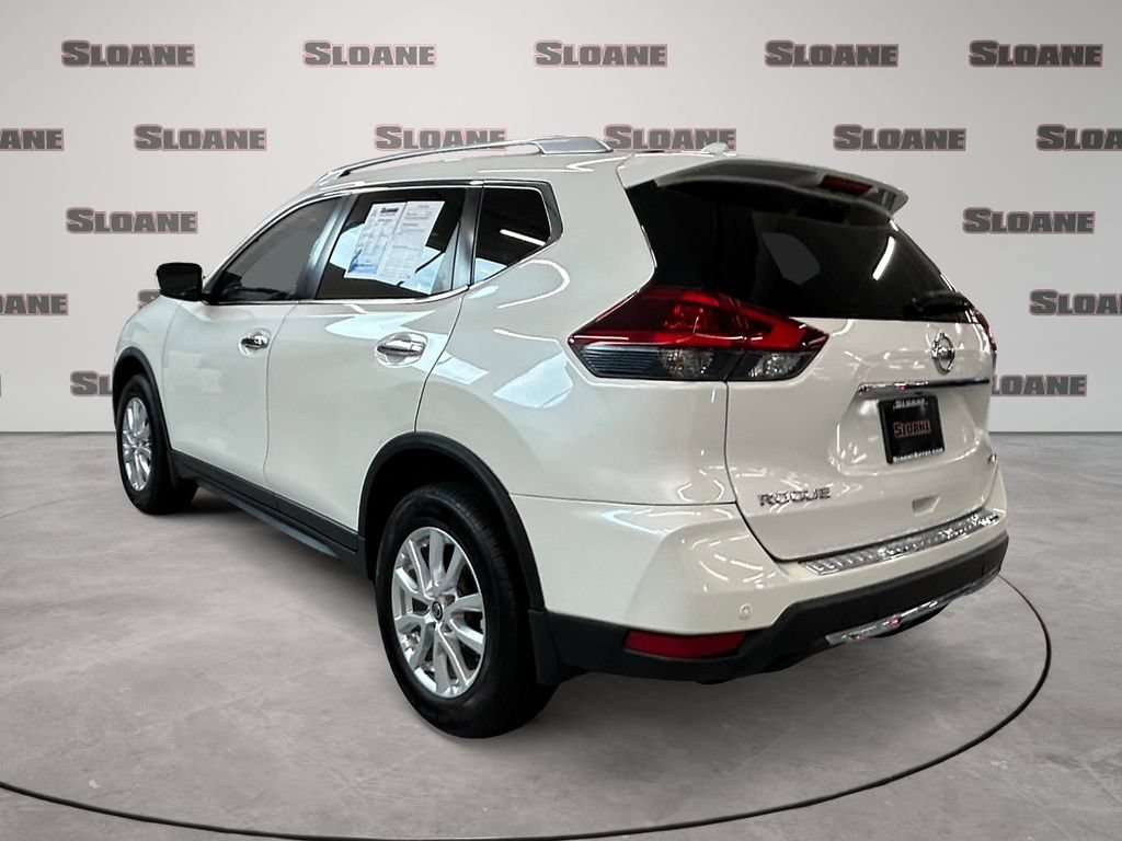 Used 2020 Nissan Rogue SV AWD/4WD image 3