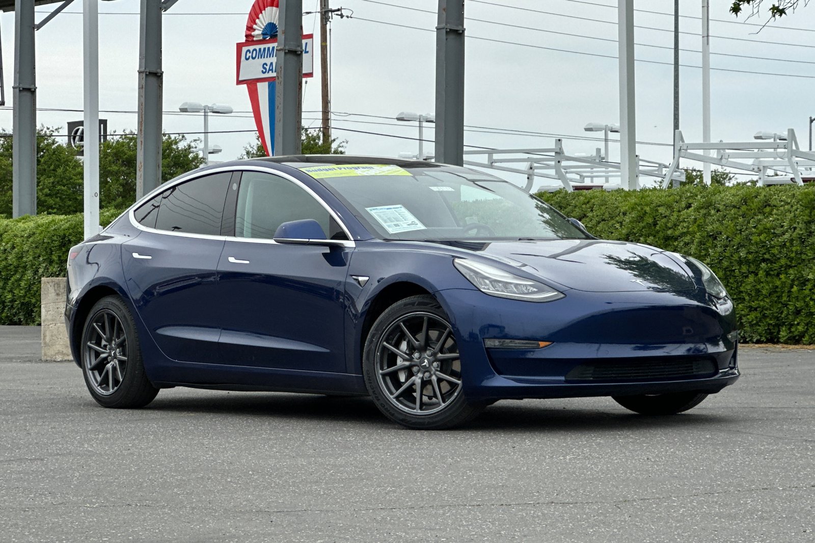 Used 2019 Tesla Model 3 image 2