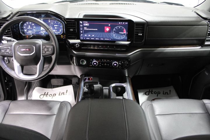 Used 2023 GMC Sierra 1500 SLT w/ SLT Premium Package AWD/4WD image 2