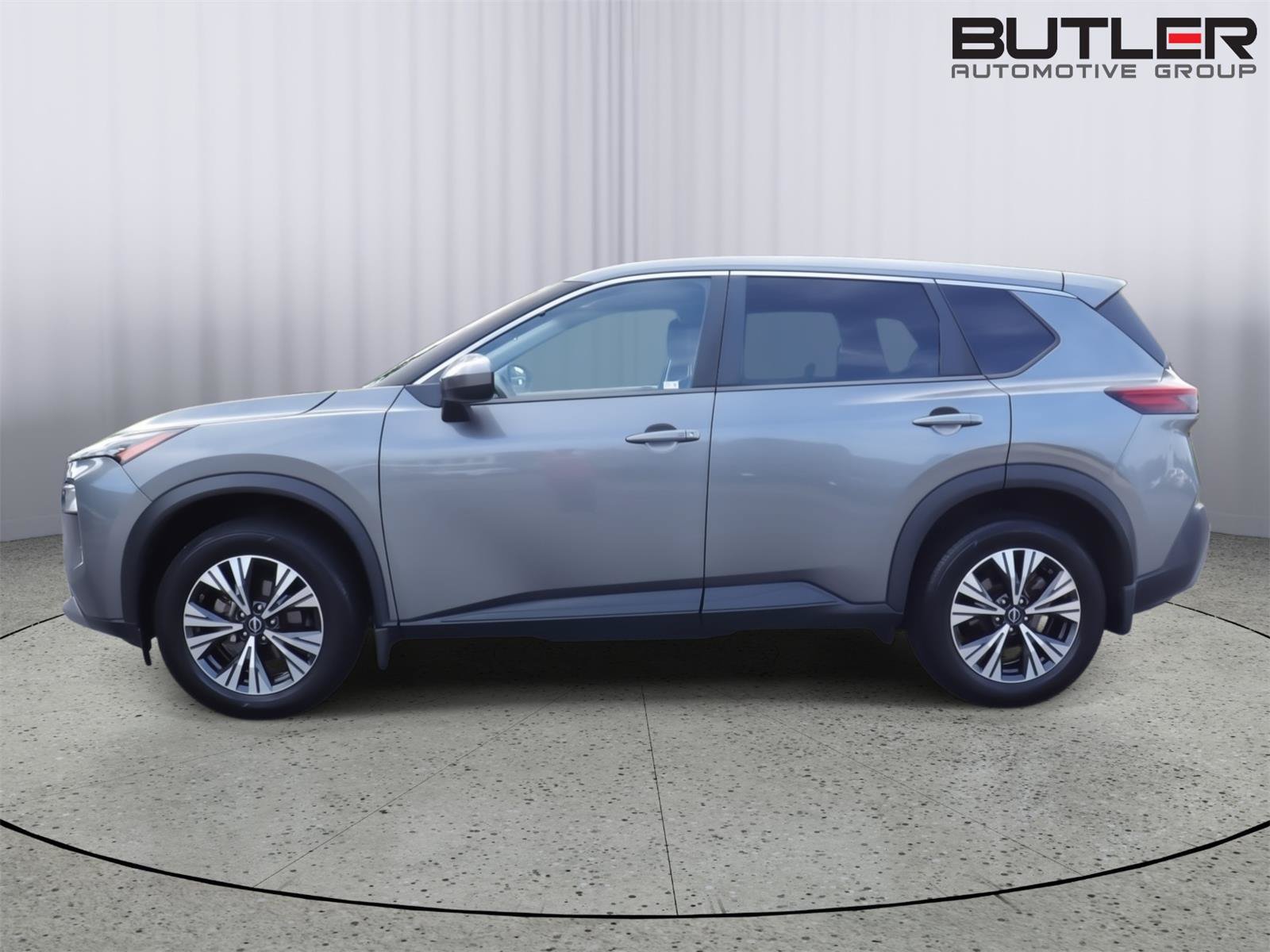 Used 2023 Nissan Rogue SV FWD image 3