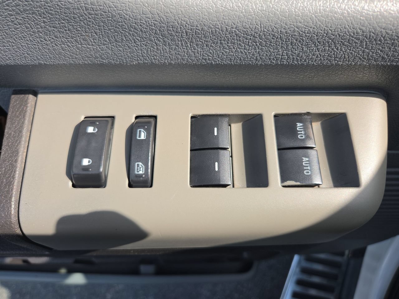 Used 2016 Ford F350 XLT w/ XLT Value Package RWD image 19