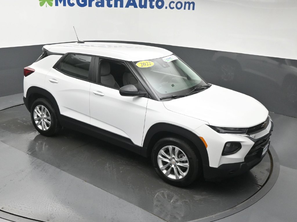 Used 2022 Chevrolet TrailBlazer LS FWD image 3