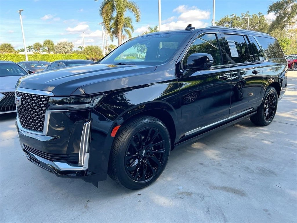 Used 2024 Cadillac Escalade ESV Premium Luxury w/ Performance Package image 3