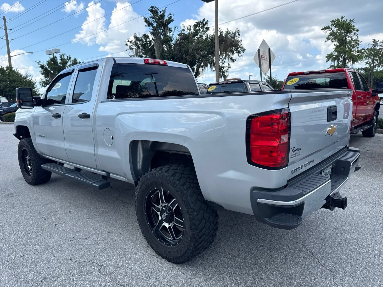 Used 2019 Chevrolet Silverado 2500 W/T AWD/4WD image 4
