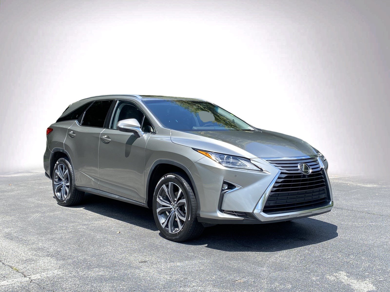 Used 2019 Lexus RX 350L FWD image 2