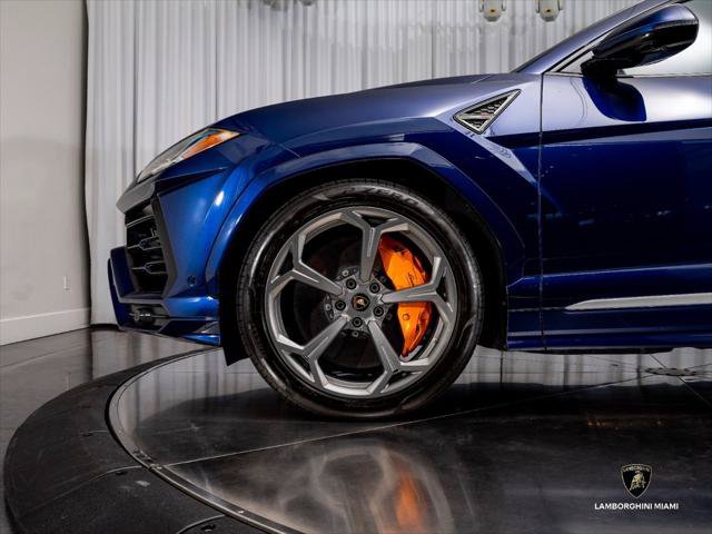 Used 2020 Lamborghini Urus AWD/4WD image 7