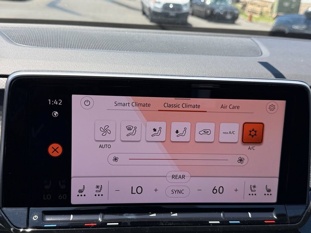 New 2026 Volkswagen Atlas Peak Edition AWD/4WD image 16