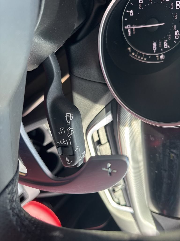 Used 2023 Alfa Romeo Stelvio Veloce AWD/4WD image 39