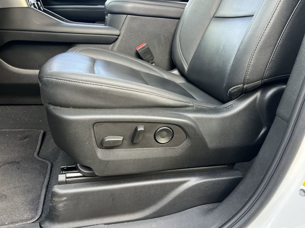 Used 2023 Chevrolet Tahoe LT image 13