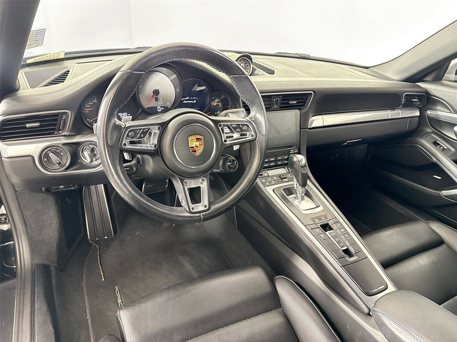 Used 2017 Porsche 911 Carrera S image 9