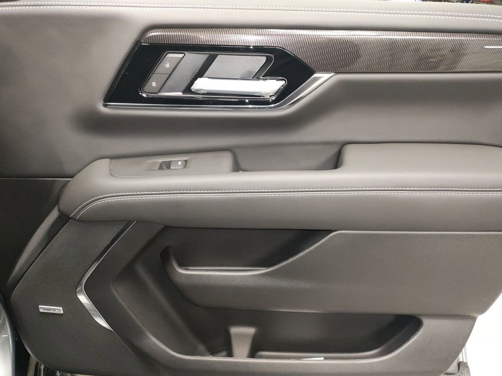 New 2026 GMC Yukon XL Elevation w/ Elevation Premium Package image 10