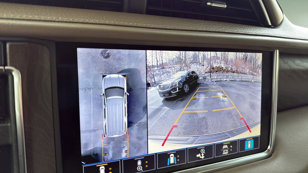 Used 2021 GMC Yukon Denali w/ Advanced Technology Package image 30