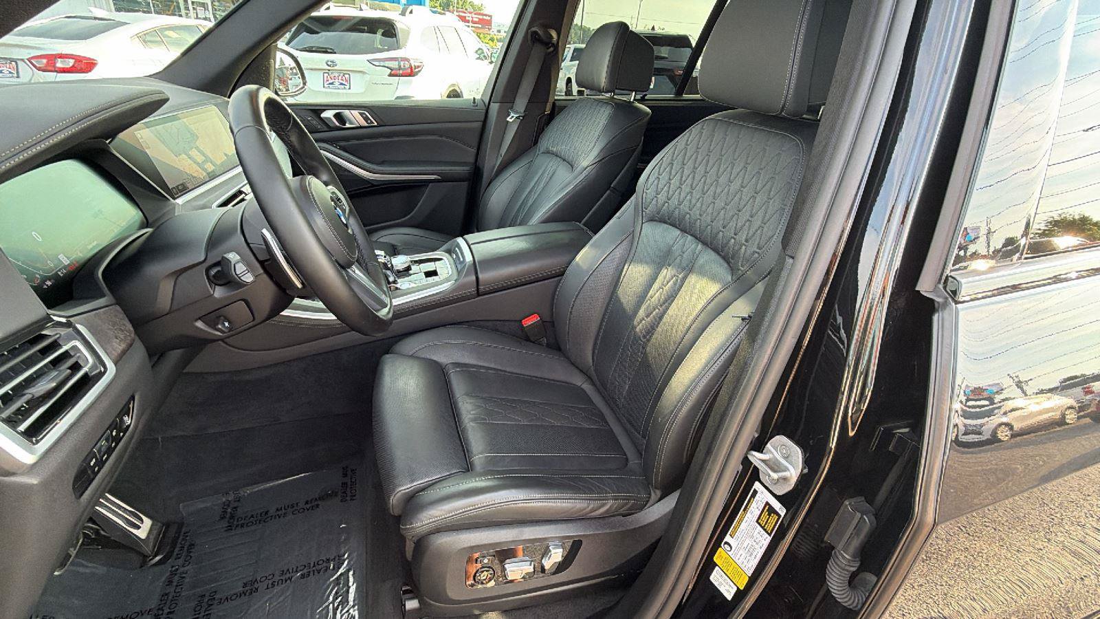 Used 2022 BMW X5 sDrive40i w/ M Sport Package RWD image 4