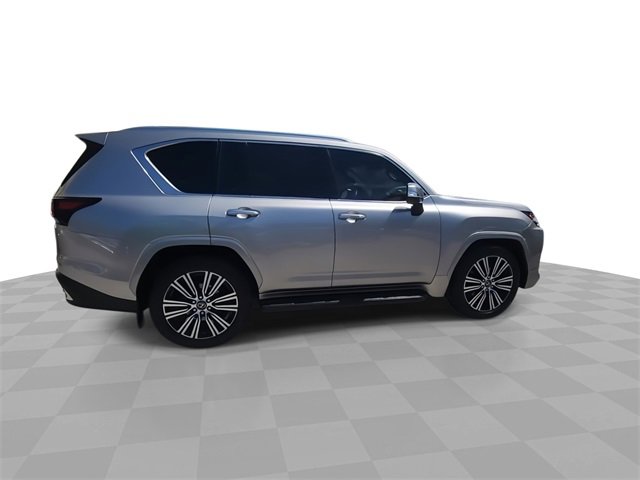Used 2023 Lexus LX 600 4WD w/ Luxury Package image 9