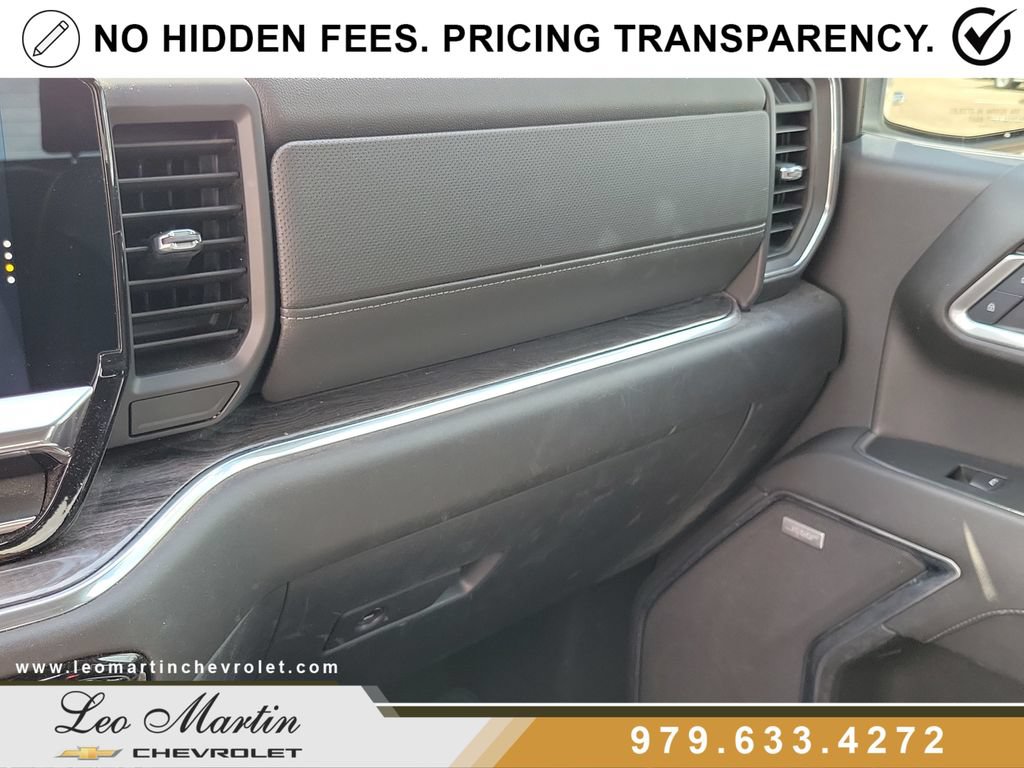Used 2025 Chevrolet Silverado 1500 LTZ RWD image 27