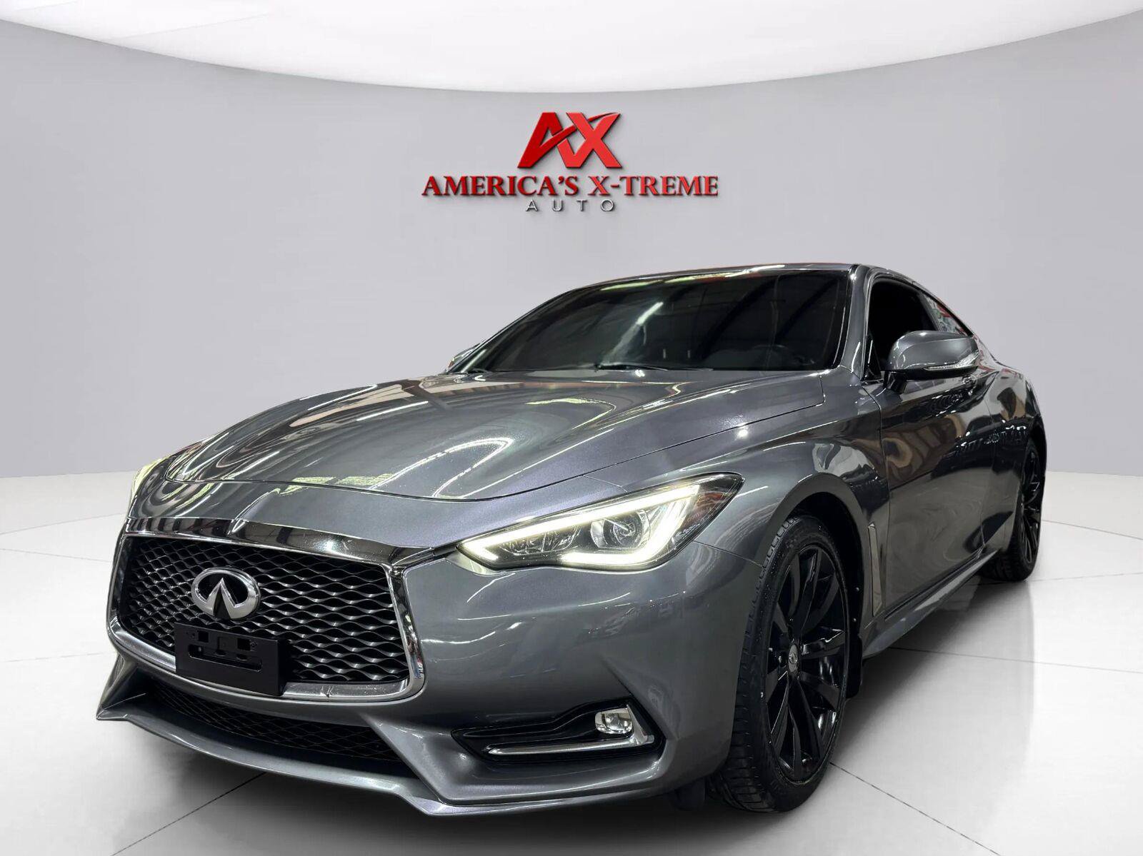 Used 2017 INFINITI Q60 3.0t w/ Premium Plus Package 3.0T AWD/4WD image 2
