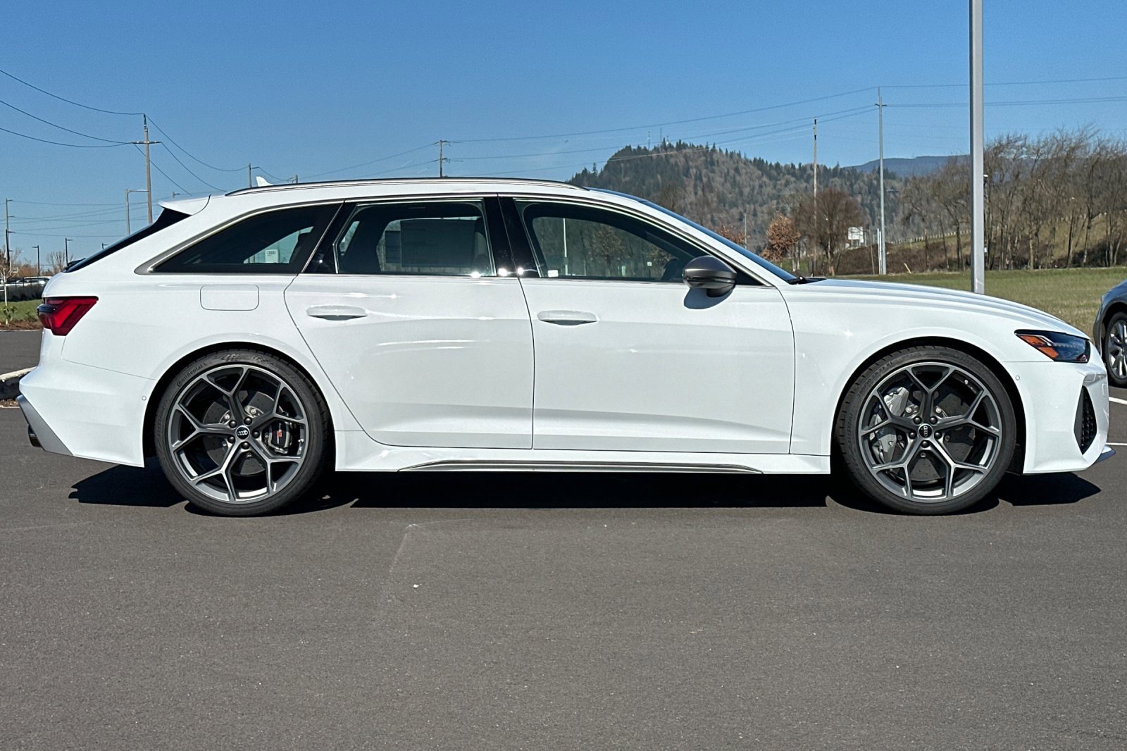 New 2025 Audi RS 6 performance image 2