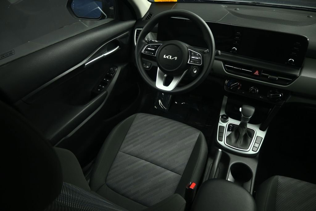 Certified 2026 Kia Seltos LX FWD image 47