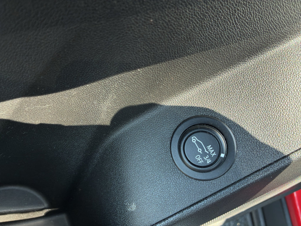 Used 2023 Chevrolet Equinox RS FWD image 21