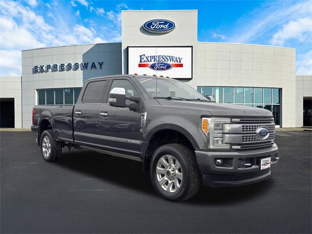 Used 2017 Ford F250 Platinum w/ Platinum Ultimate Package image 4