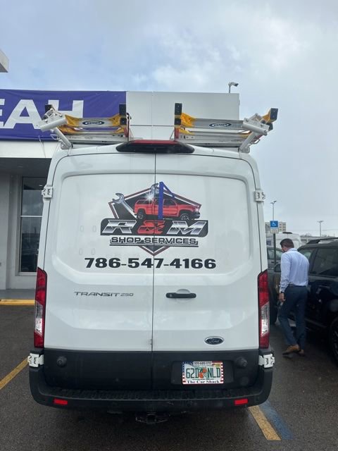 Used 2020 Ford Transit 250 Medium Roof image 9