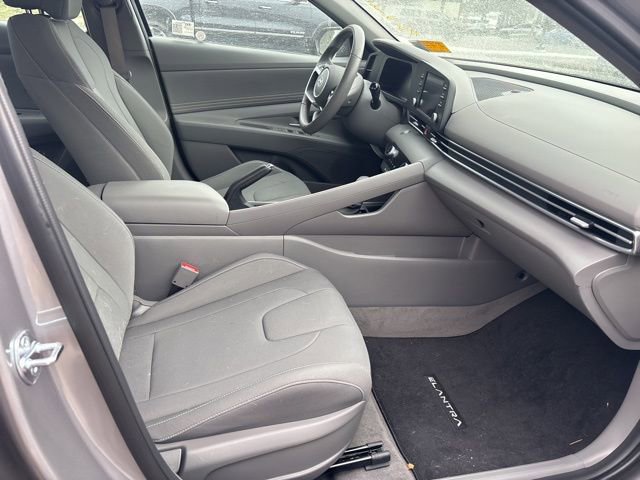 Used 2025 Hyundai Elantra Sport image 10