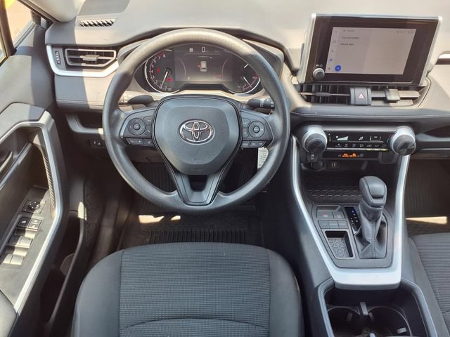 Used 2023 Toyota RAV4 LE FWD image 5