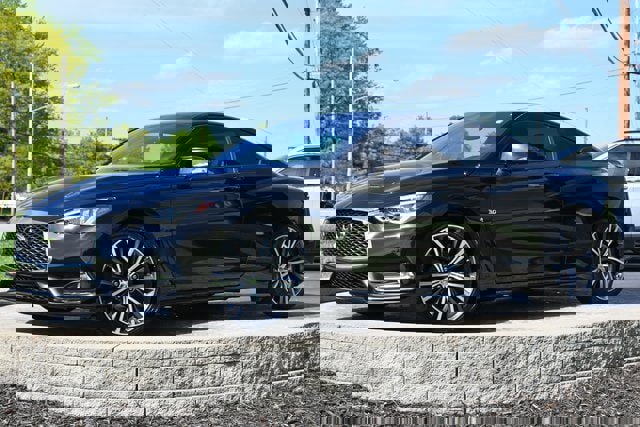 Used 2018 INFINITI Q60 3.0t Luxe image 1