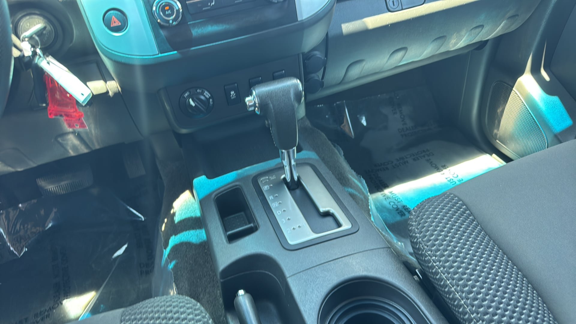 Used 2013 Nissan Xterra PRO-4X AWD/4WD image 23