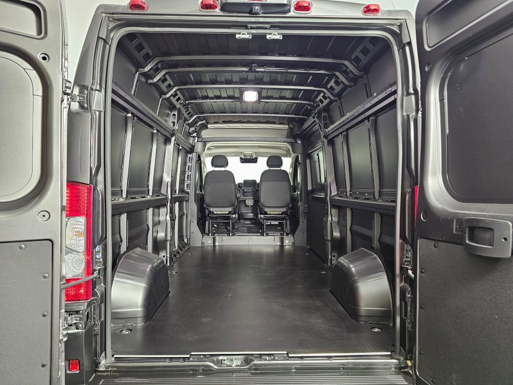 New 2026 RAM ProMaster 2500 w/ Quick Order Package 22G SLT FWD image 16