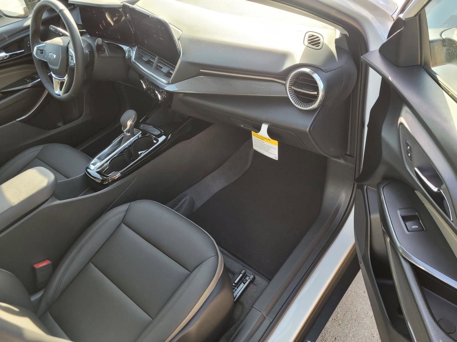 New 2026 Chevrolet Trax ACTIV FWD image 6