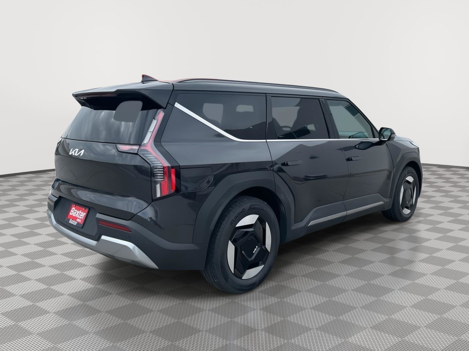 Used 2024 Kia EV9 Wind image 15